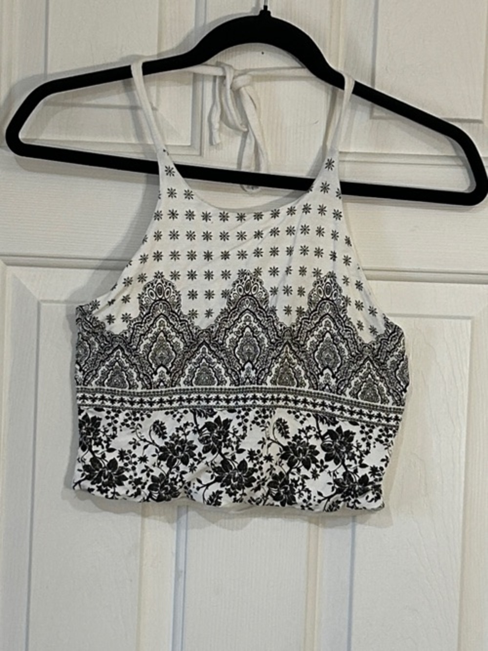 Poetry Los Angeles Boho Paisley Halter Crop Top - Medium - Picture 2 of 5